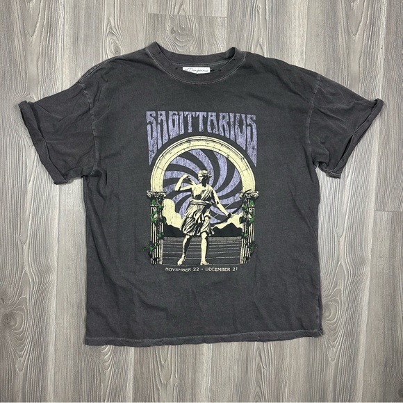 Girl Dangerous Sagittarius Tee Distressed Dark Grey Rolled Sleeve Astrological L - Picture 1 of 6